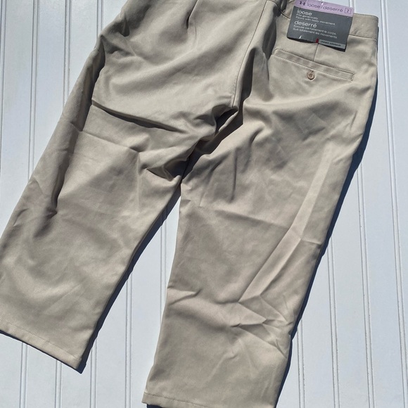 Under Armor NWT Athletic Athleisure Capris - Picture 4 of 7